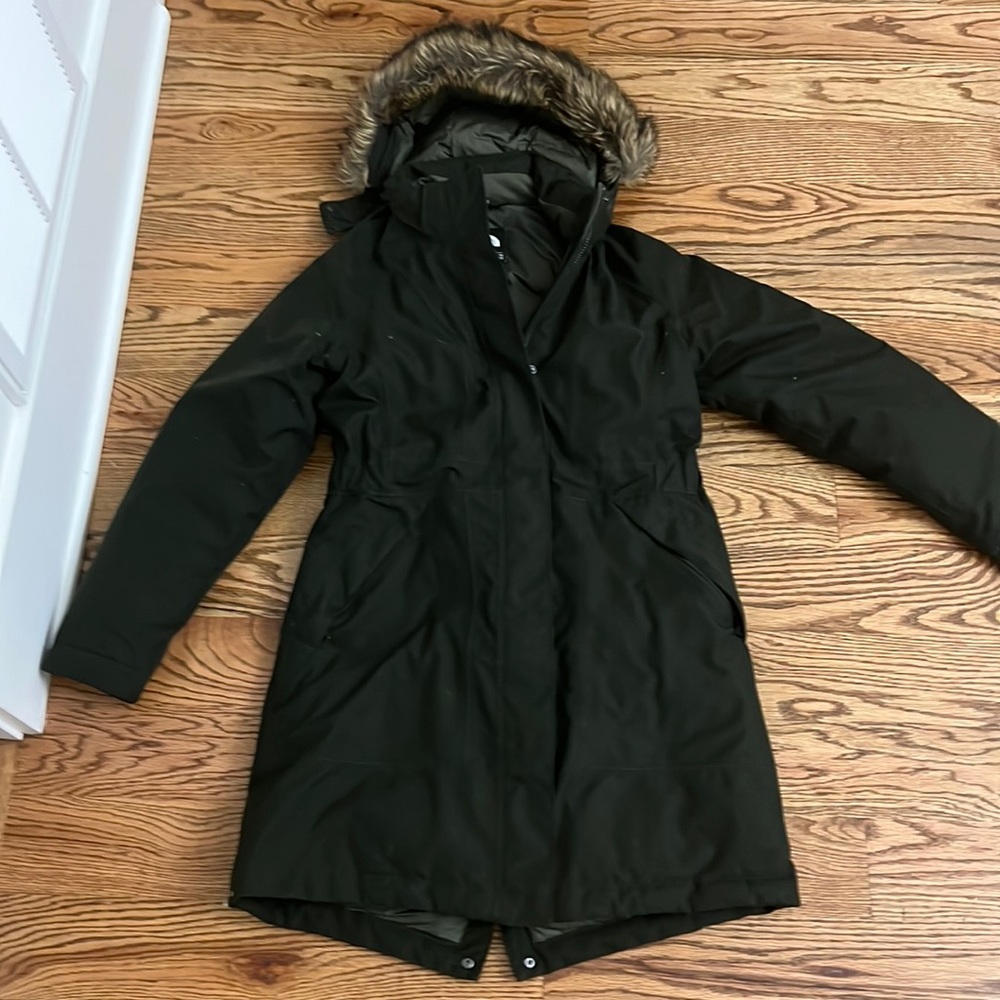Dark Green North Face Puffer jacket
